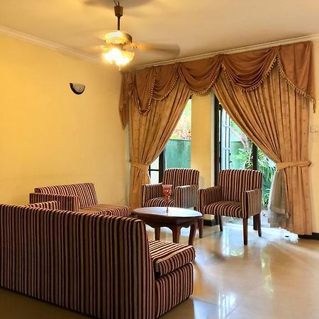 Noahs Ark Transit Stay Moratuwa Extérieur photo